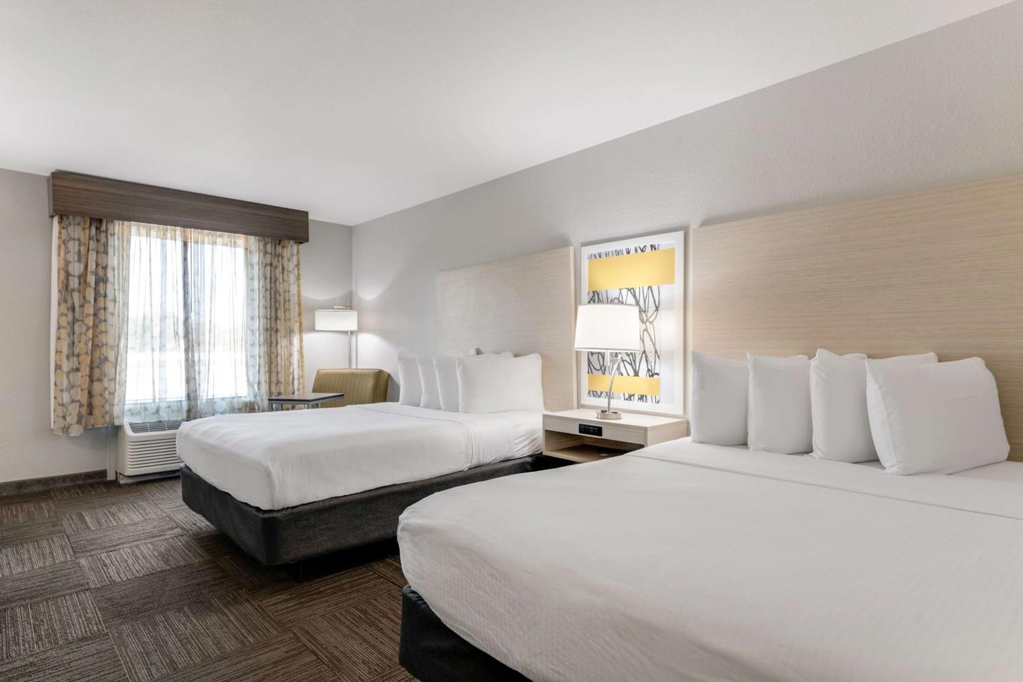 Western Inn&suites Auburndale