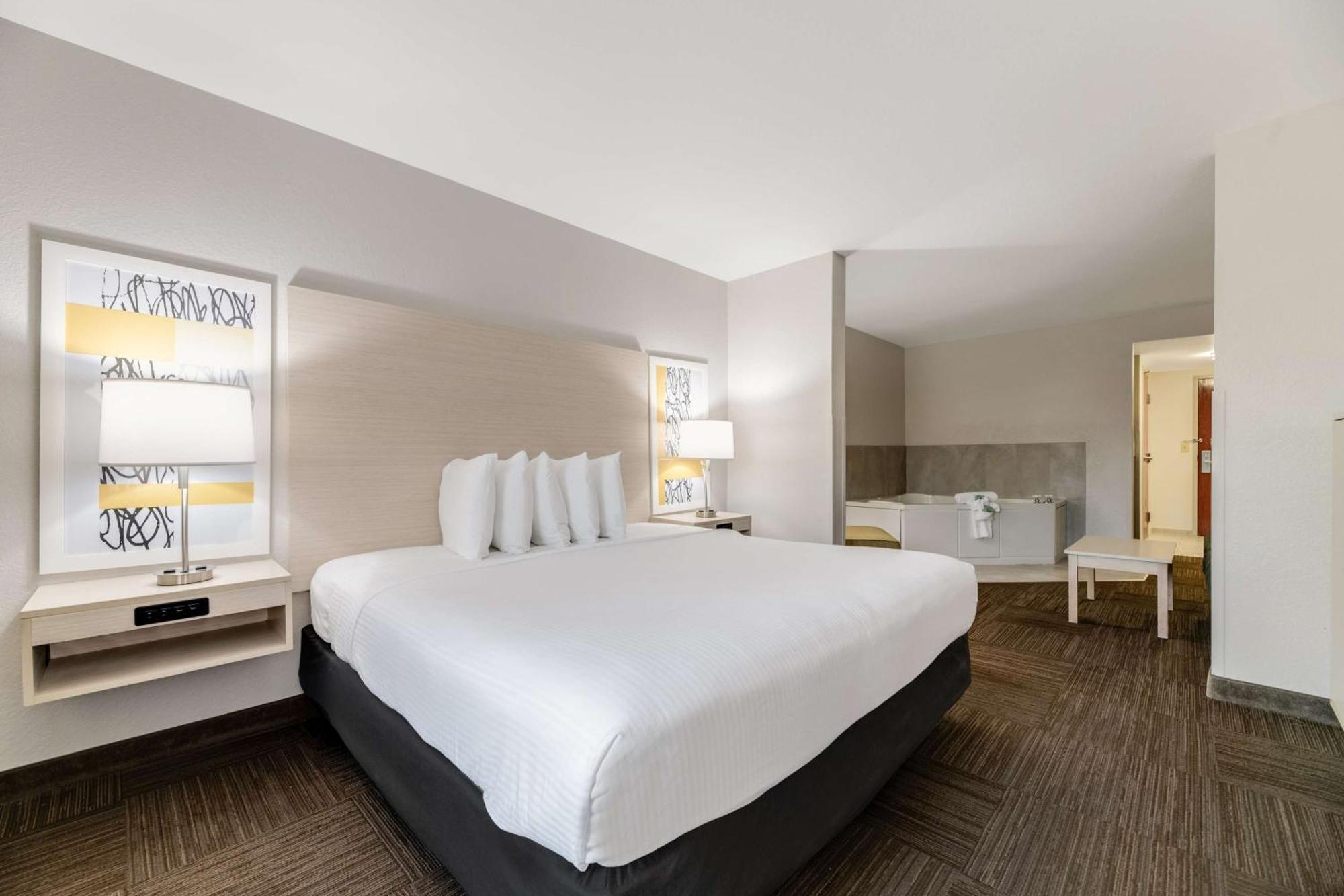 Western & Hotel Auburndale