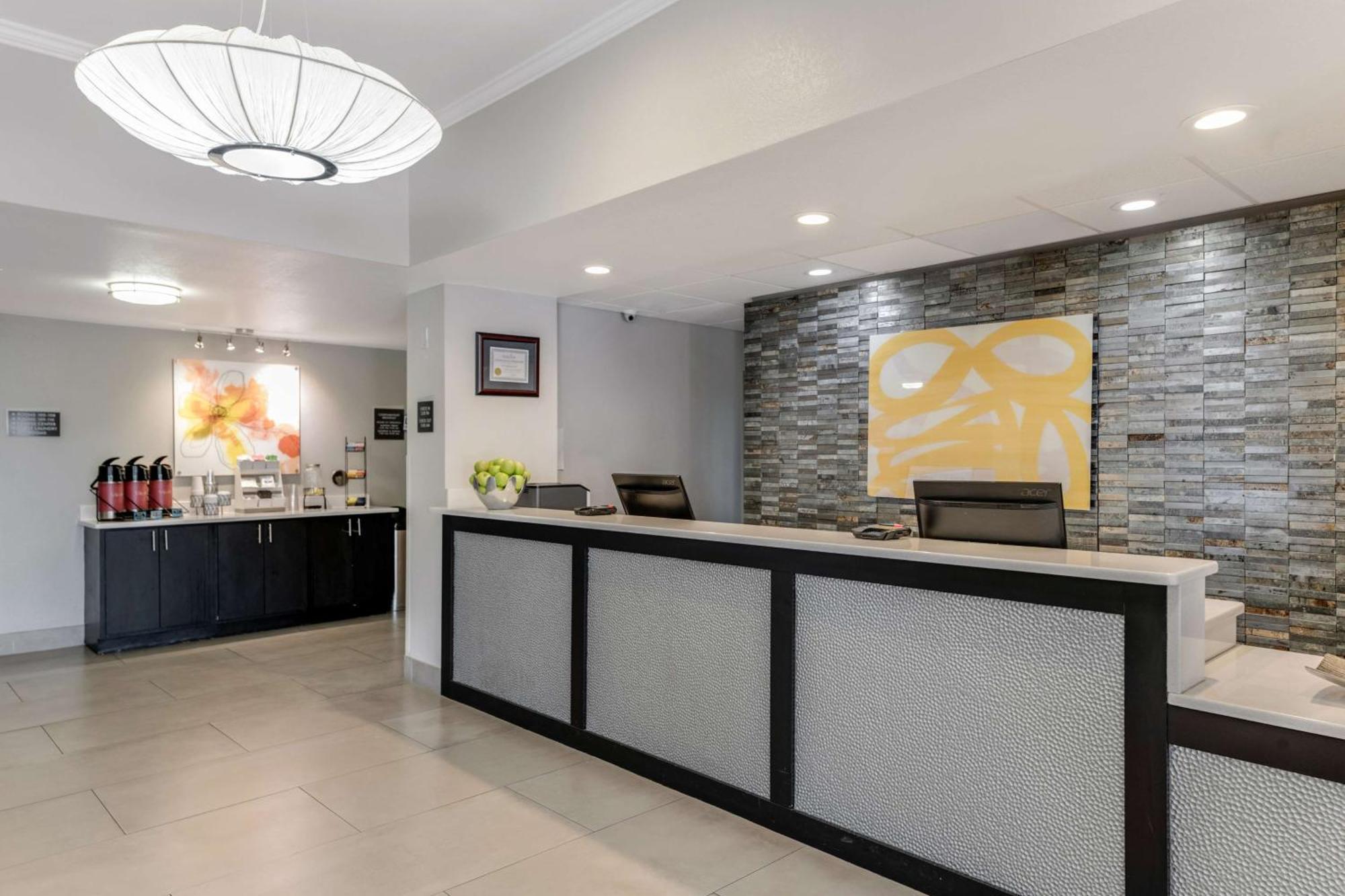 Hotel Western & 3*